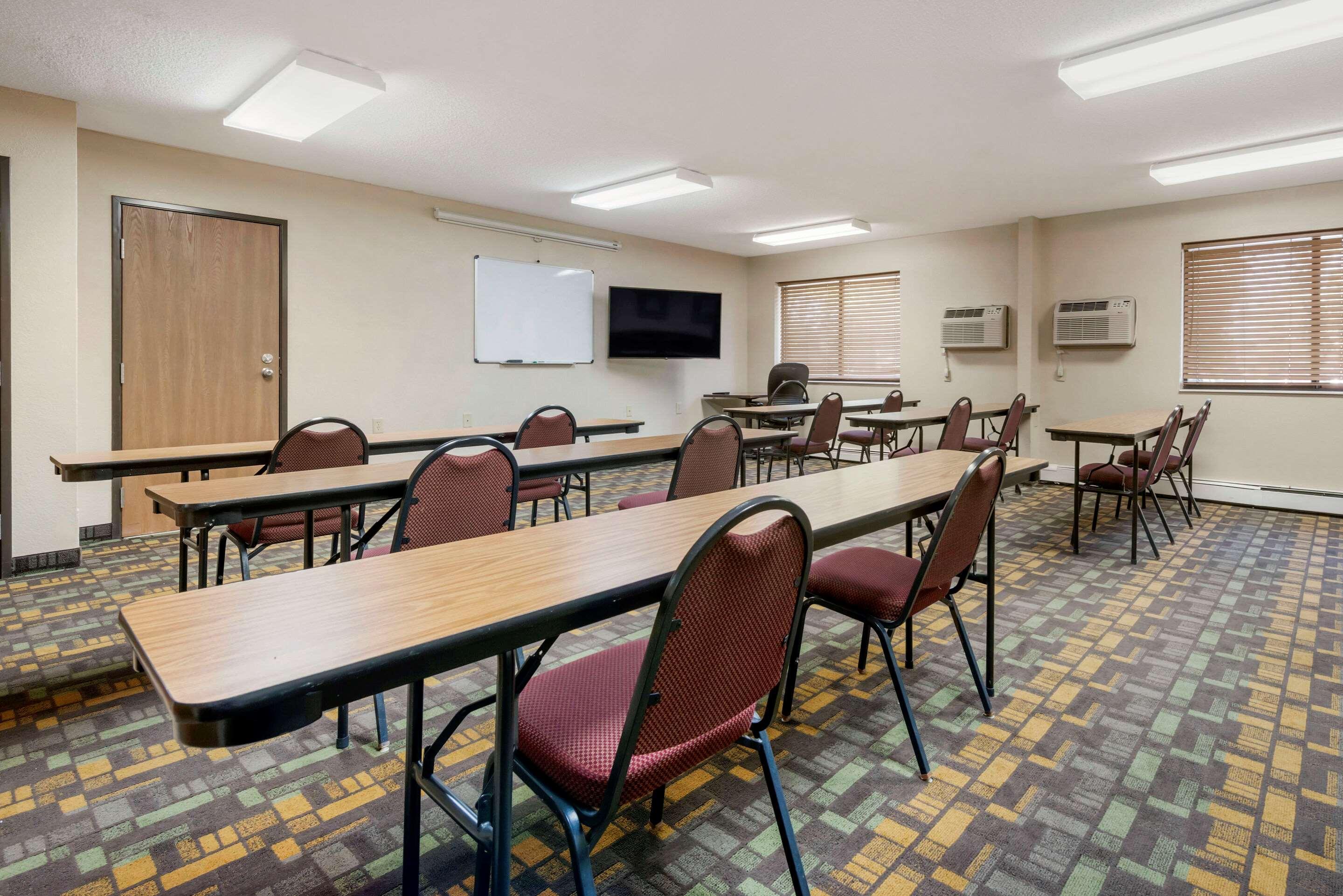 Quality Inn St Cloud West Сент-Клауд Экстерьер фото
