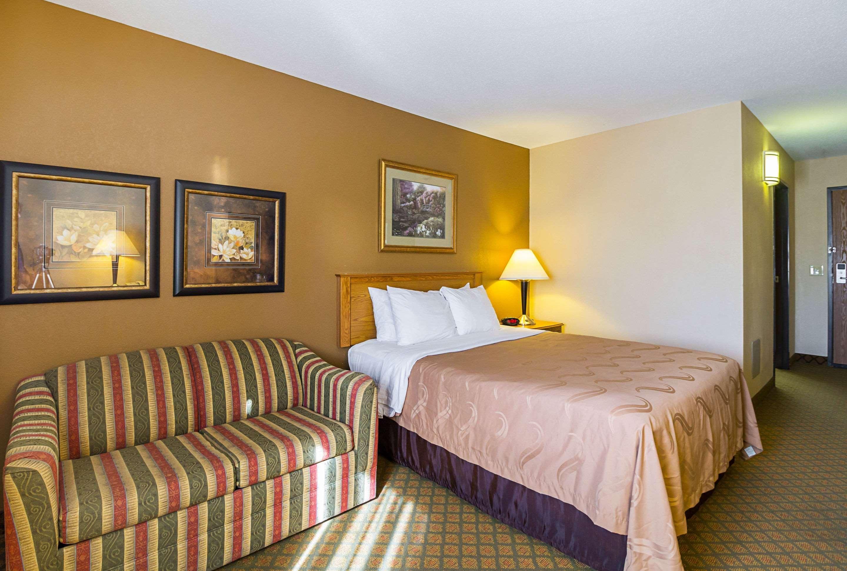 Quality Inn St Cloud West Сент-Клауд Экстерьер фото