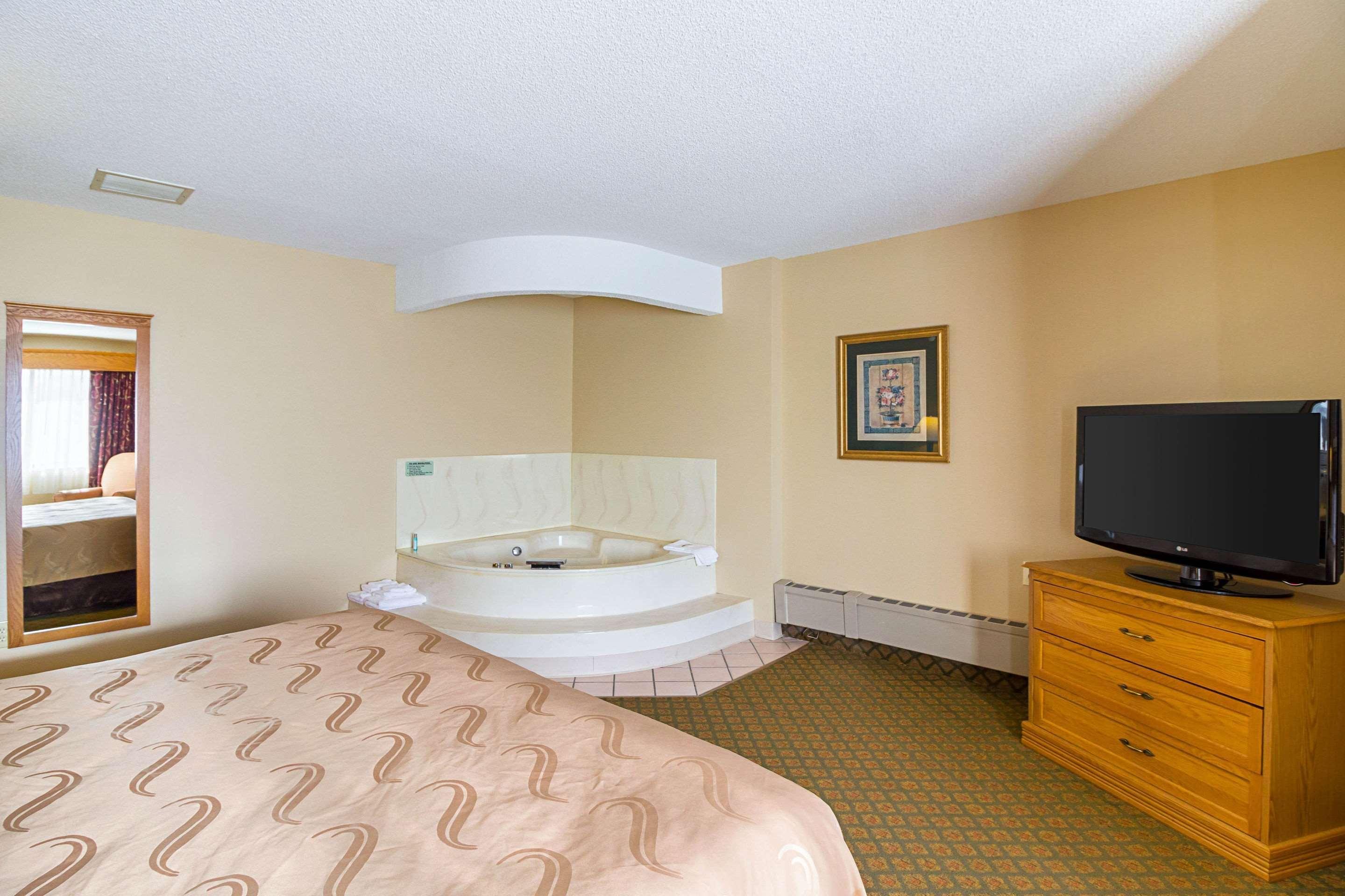 Quality Inn St Cloud West Сент-Клауд Экстерьер фото