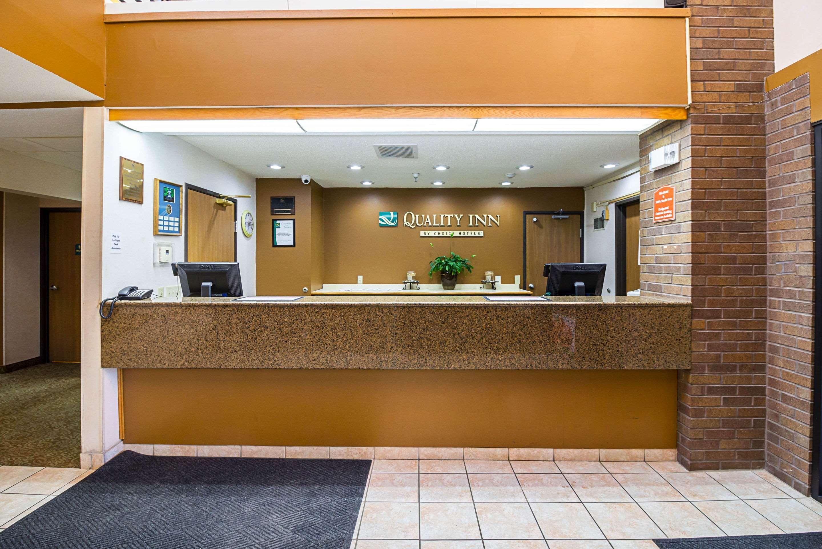 Quality Inn St Cloud West Сент-Клауд Экстерьер фото