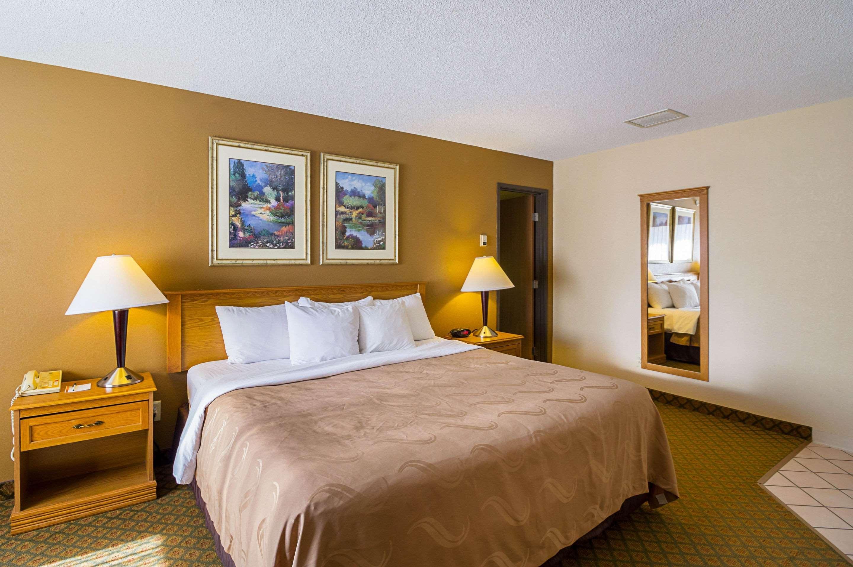 Quality Inn St Cloud West Сент-Клауд Экстерьер фото